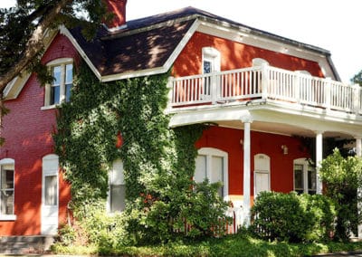 Resident housing Red House